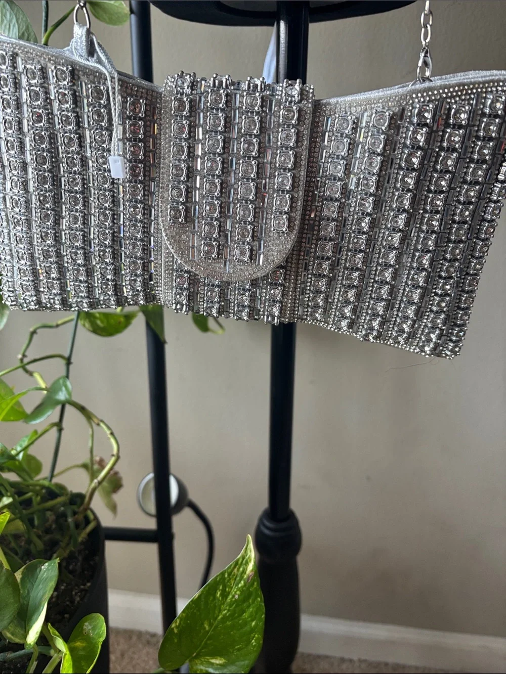 Wanted Silver Beaded Bow Crossbody Clutch with Chain Strap